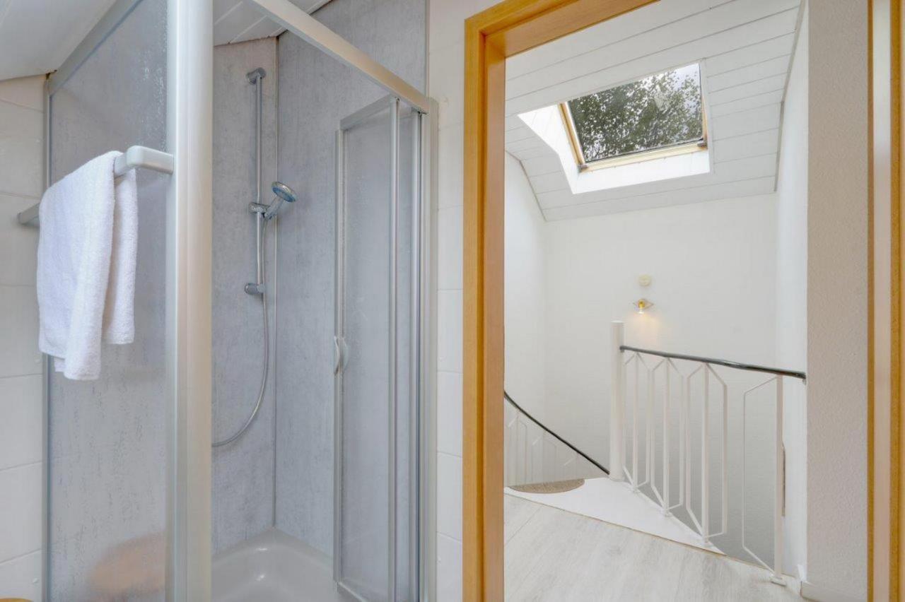 Seepark Kirchheim Ferienhaus Bei Zeta Mit Sauna Exteriér fotografie