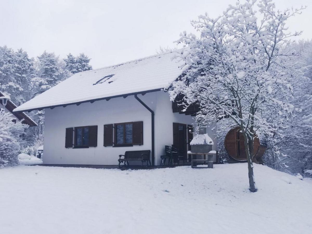 Seepark Kirchheim Ferienhaus Bei Zeta Mit Sauna Exteriér fotografie