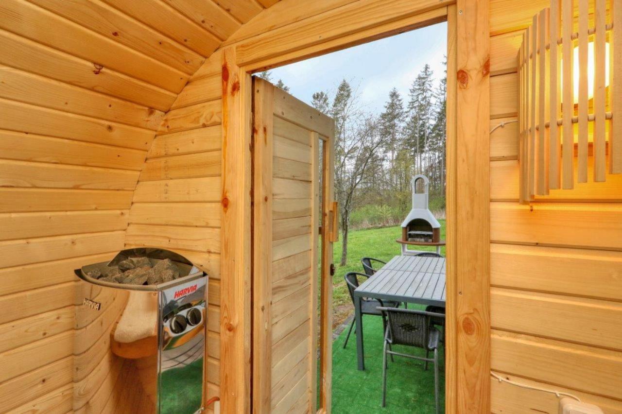 Seepark Kirchheim Ferienhaus Bei Zeta Mit Sauna Exteriér fotografie